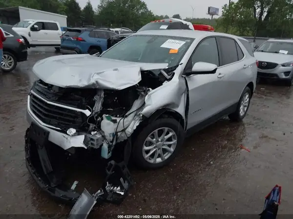 3GNAXKEV4LS717487 2020 CHEVROLET EQUINOX - Image 2