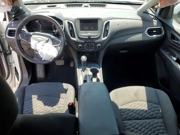 3GNAXKEV4MS157584 2021 CHEVROLET EQUINOX - Image 8