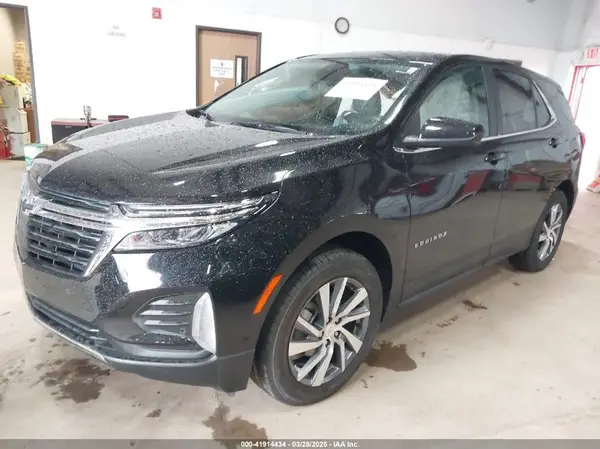 3GNAXKEV4NL128968 2022 CHEVROLET EQUINOX - Image 2