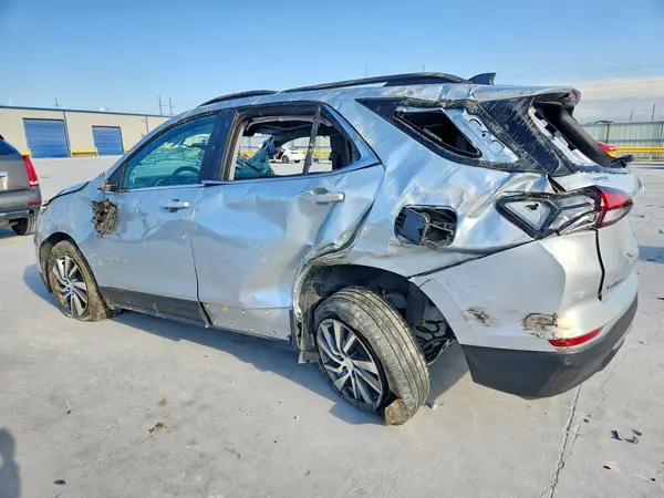 3GNAXKEV4NL138853 2022 CHEVROLET EQUINOX - Image 2