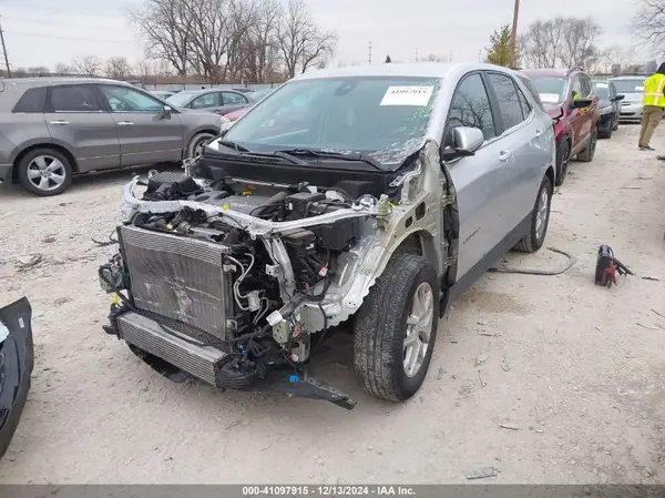 3GNAXKEV4NL197417 2022 CHEVROLET EQUINOX - Image 2