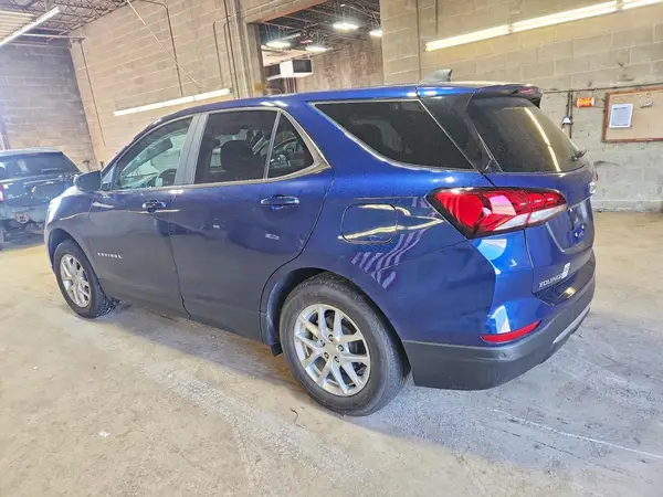 3GNAXKEV4NL205029 2022 CHEVROLET EQUINOX - Image 2
