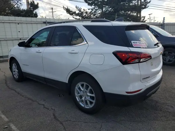 3GNAXKEV4NL254943 2022 CHEVROLET EQUINOX - Image 2