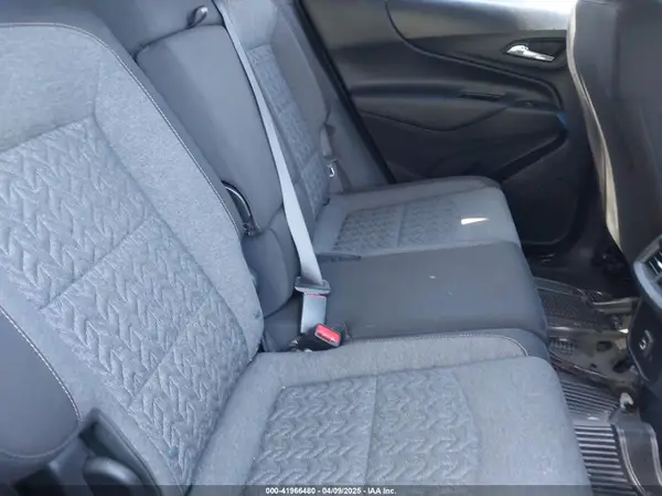 3GNAXKEV4NL290650 2022 CHEVROLET EQUINOX - Image 8