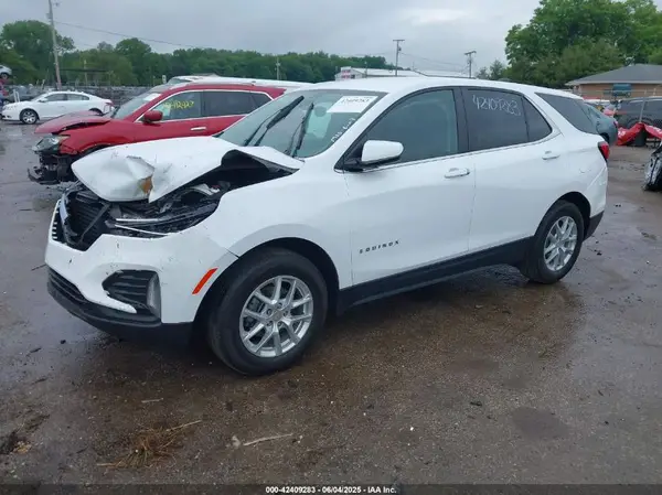 3GNAXKEV4NL309035 2022 CHEVROLET EQUINOX - Image 2