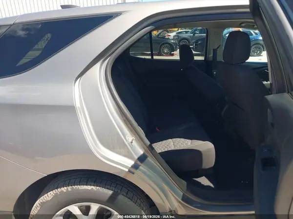3GNAXKEV5KS557795 2019 CHEVROLET EQUINOX - Image 8