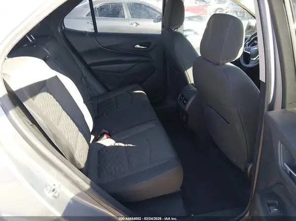 3GNAXKEV5KS568408 2019 CHEVROLET EQUINOX - Image 8