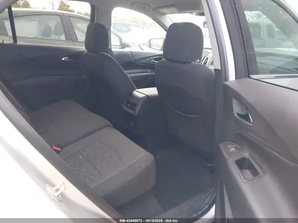3GNAXKEV5KS590473 2019 CHEVROLET EQUINOX - Image 8