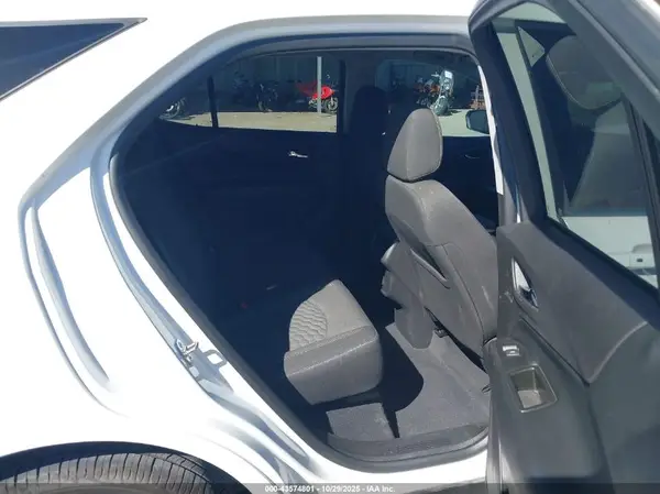 3GNAXKEV5KS612066 2019 CHEVROLET EQUINOX - Image 8