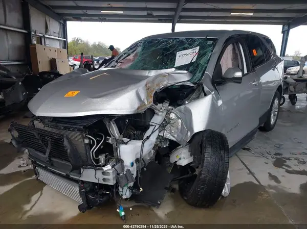 3GNAXKEV5KS617381 2019 CHEVROLET EQUINOX - Image 2