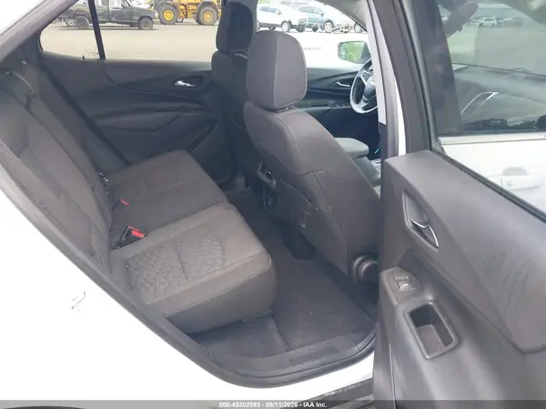 3GNAXKEV5KS627084 2019 CHEVROLET EQUINOX - Image 8