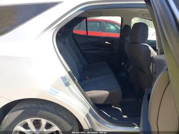 3GNAXKEV5KS636321 2019 CHEVROLET EQUINOX - Image 8