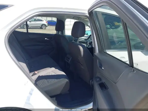 3GNAXKEV5MS158629 2021 CHEVROLET EQUINOX - Image 8