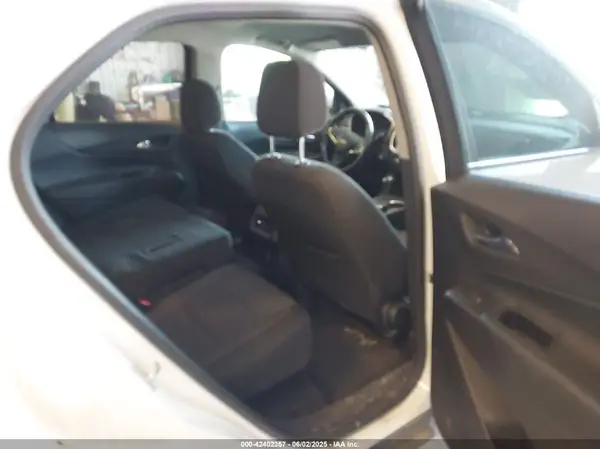 3GNAXKEV5MS173891 2021 CHEVROLET EQUINOX - Image 8