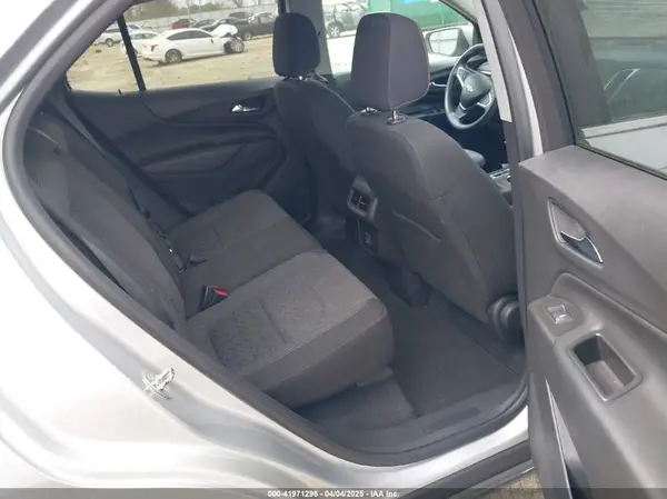 3GNAXKEV5NL102914 2022 CHEVROLET EQUINOX - Image 8