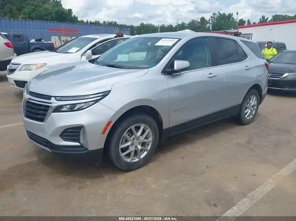 3GNAXKEV5NL242560 2022 CHEVROLET EQUINOX - Image 2