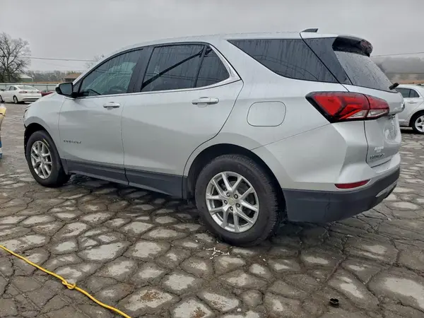 3GNAXKEV5NL258466 2022 CHEVROLET EQUINOX - Image 2