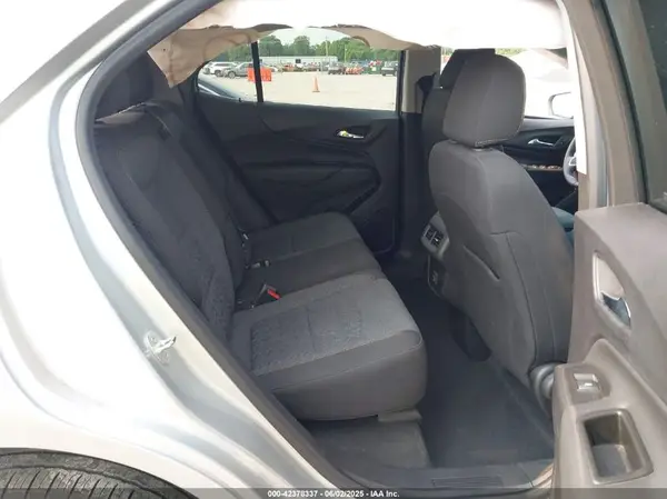3GNAXKEV5NL277227 2022 CHEVROLET EQUINOX - Image 8