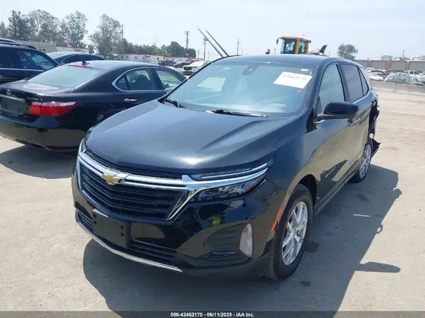 3GNAXKEV5NL292486 2022 CHEVROLET EQUINOX - Image 2