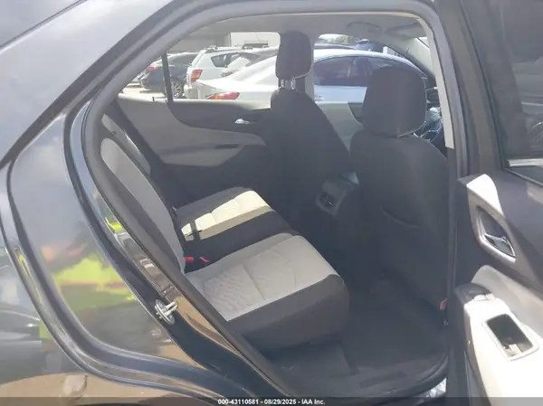 3GNAXKEV6KL215153 2019 CHEVROLET EQUINOX - Image 8