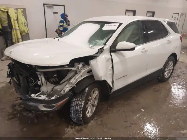 3GNAXKEV6KL226427 2019 CHEVROLET EQUINOX - Image 2
