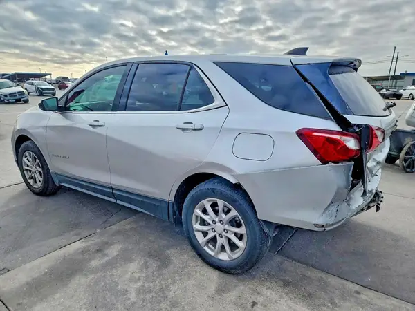 3GNAXKEV6KS567803 2019 CHEVROLET EQUINOX - Image 2