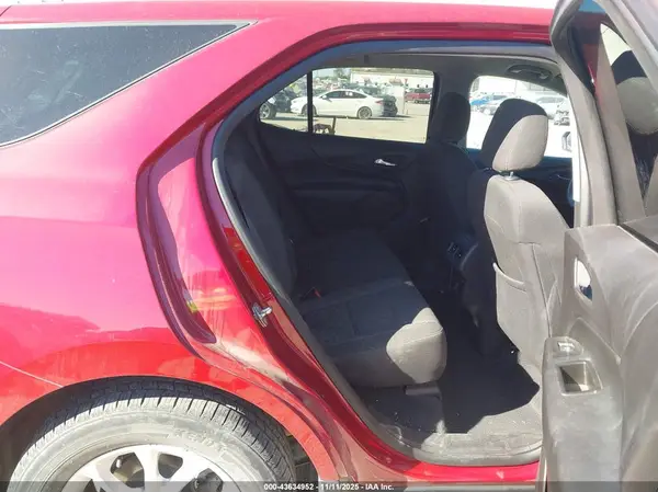 3GNAXKEV6KS572368 2019 CHEVROLET EQUINOX - Image 8