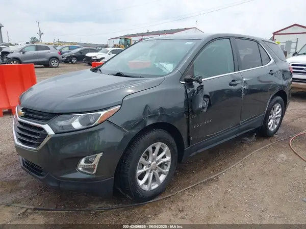 3GNAXKEV6KS574718 2019 CHEVROLET EQUINOX - Image 2