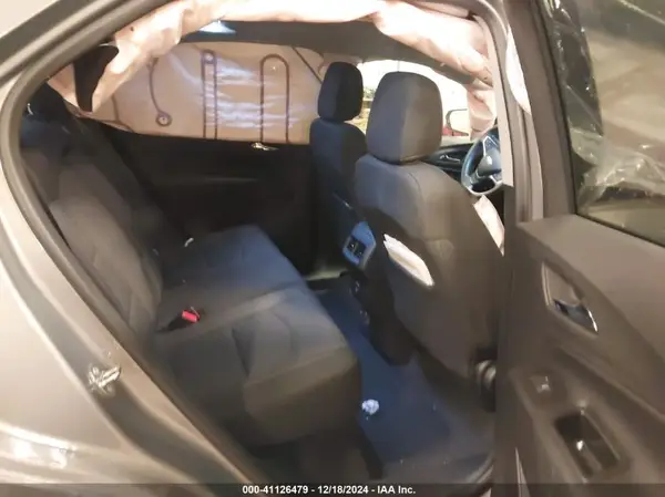 3GNAXKEV6KS586786 2019 CHEVROLET EQUINOX - Image 8