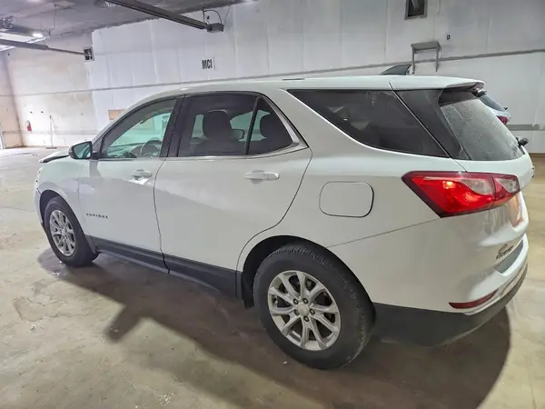 3GNAXKEV6KS651586 2019 CHEVROLET EQUINOX - Image 2
