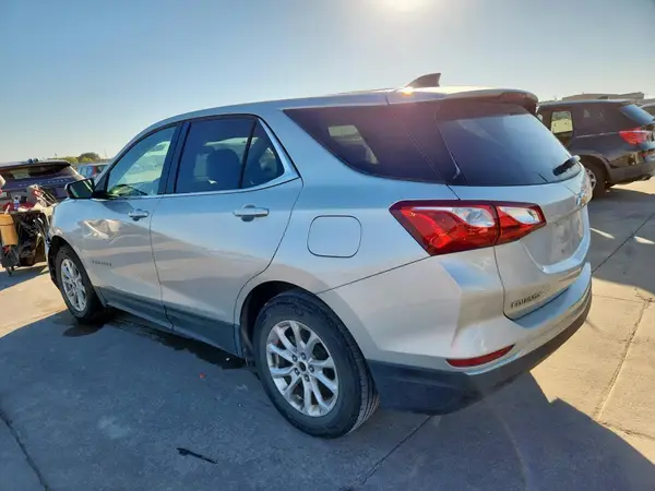 3GNAXKEV6LS511684 2020 CHEVROLET EQUINOX - Image 2