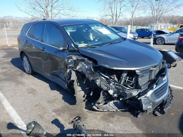 3GNAXKEV6LS677638 2020 CHEVROLET EQUINOX - Image 1