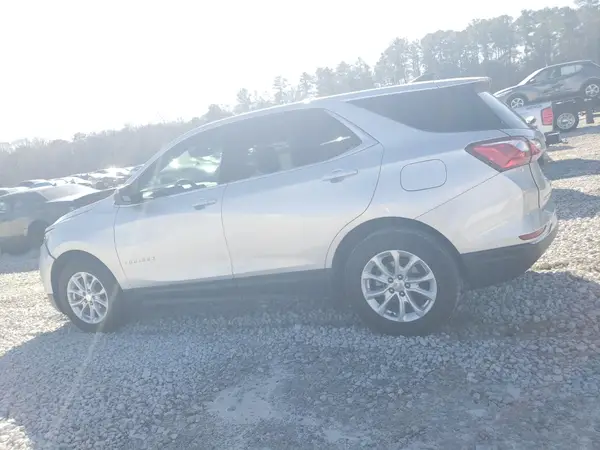3GNAXKEV6LS718799 2020 CHEVROLET EQUINOX - Image 2