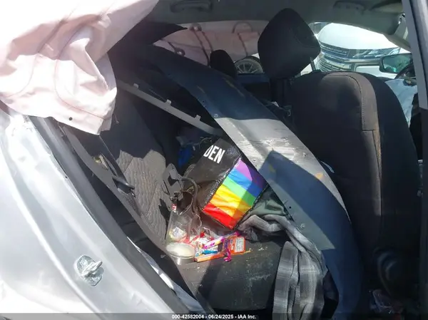 3GNAXKEV6MS137188 2021 CHEVROLET EQUINOX - Image 8