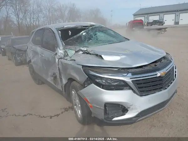 3GNAXKEV6NL106342 2022 CHEVROLET EQUINOX - Image 1