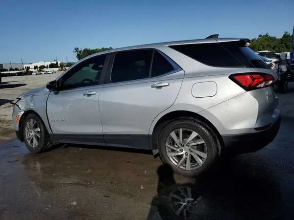3GNAXKEV6NL137686 2022 CHEVROLET EQUINOX - Image 2