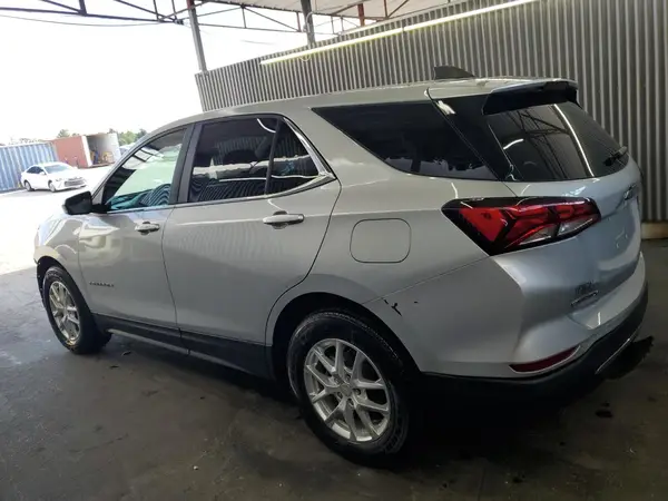 3GNAXKEV6NL142130 2022 CHEVROLET EQUINOX - Image 2