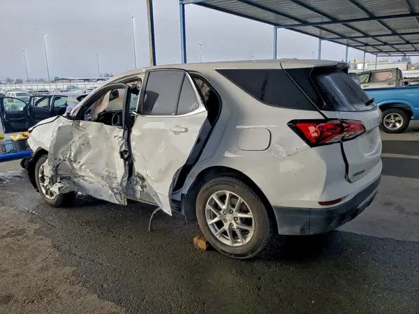 3GNAXKEV6NL236492 2022 CHEVROLET EQUINOX - Image 2