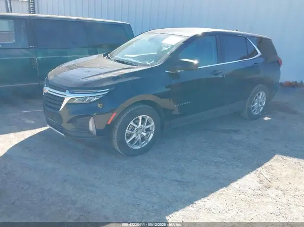 3GNAXKEV6NL244057 2022 CHEVROLET EQUINOX - Image 2