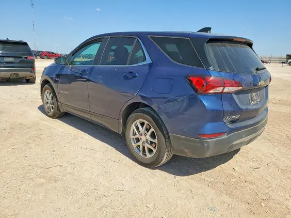 3GNAXKEV6NL262641 2022 CHEVROLET EQUINOX - Image 2