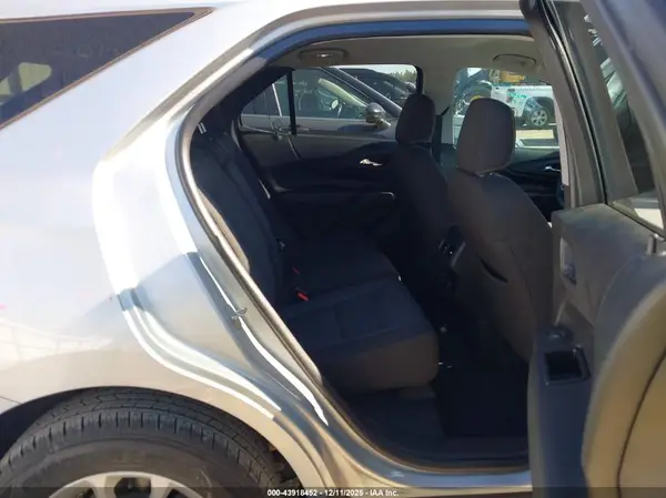 3GNAXKEV7KL268914 2019 CHEVROLET EQUINOX - Image 8