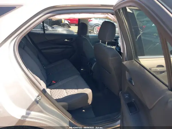 3GNAXKEV7KS515788 2019 CHEVROLET EQUINOX - Image 8