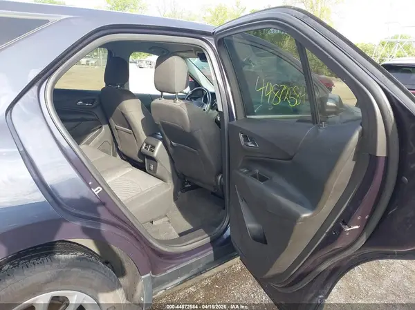 3GNAXKEV7KS531070 2019 CHEVROLET EQUINOX - Image 8