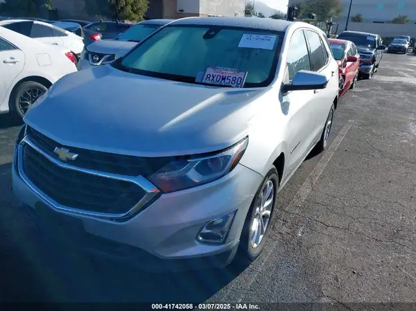 3GNAXKEV7LL272902 2020 CHEVROLET EQUINOX - Image 2