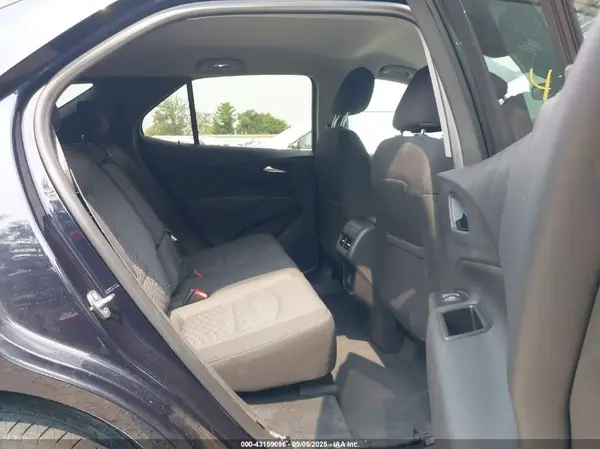 2020 CHEVROLET EQUINOX auction photo 8