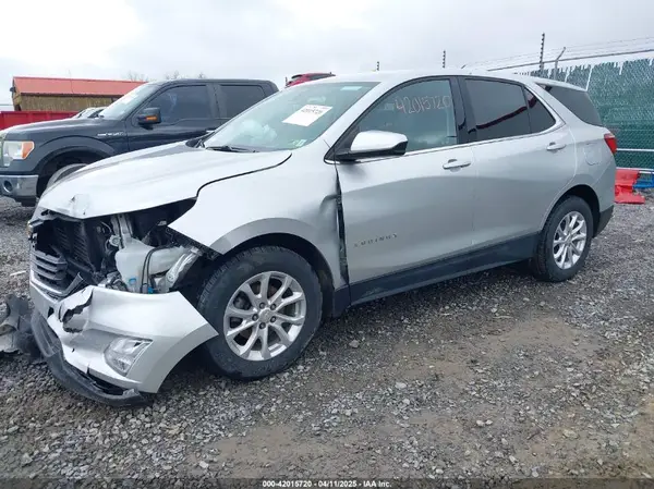3GNAXKEV7LS726104 2020 CHEVROLET EQUINOX - Image 2