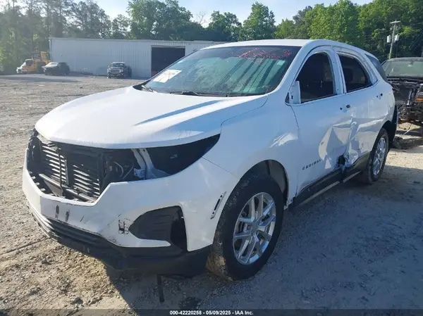 3GNAXKEV7NL100419 2022 CHEVROLET EQUINOX - Image 2