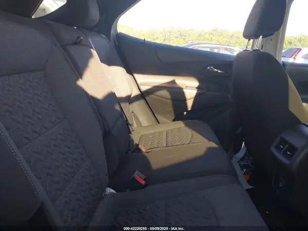 3GNAXKEV7NL100419 2022 CHEVROLET EQUINOX - Image 8