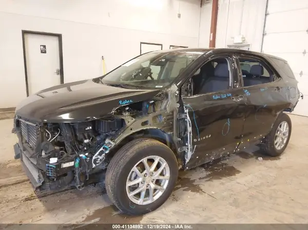 3GNAXKEV7NL105538 2022 CHEVROLET EQUINOX - Image 2