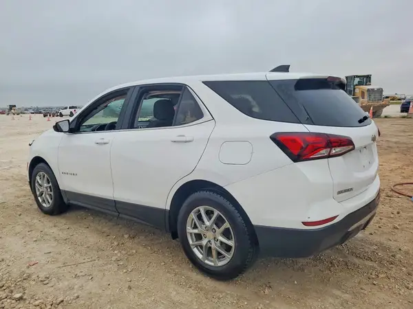 3GNAXKEV7NL141830 2022 CHEVROLET EQUINOX - Image 2